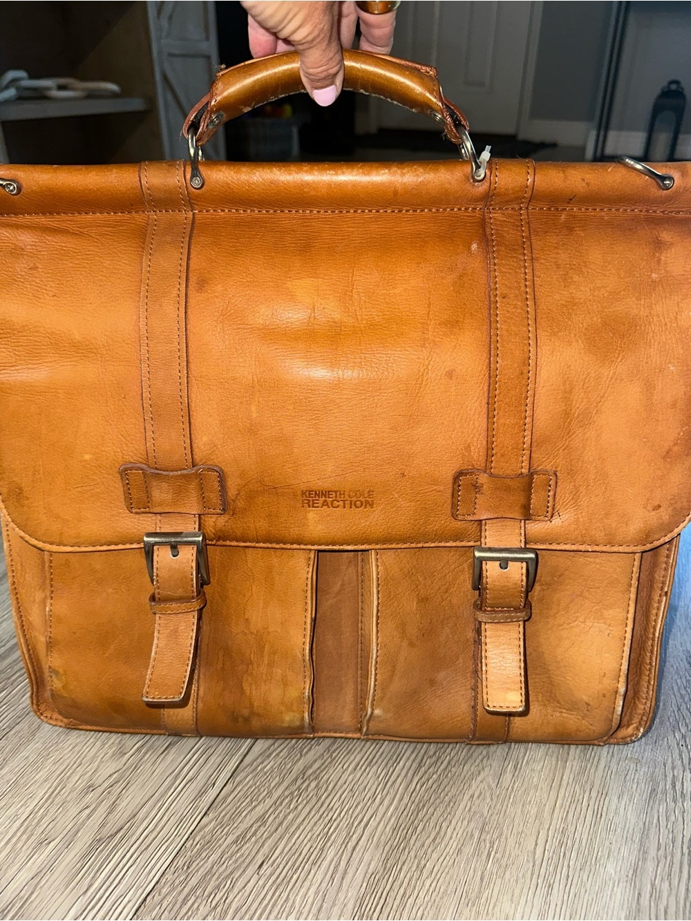 Vtg Kenneth Cole Distressed Brown Leather Briefcase Laptop Messenger Bag